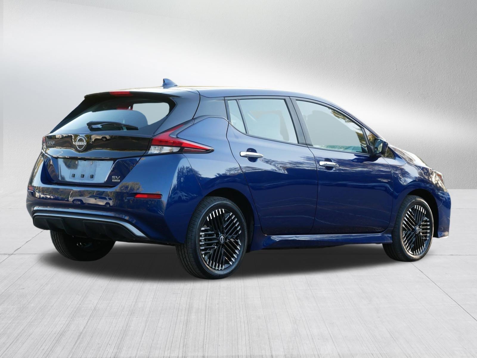 Used 2025 Deep Blue Pearl Nissan SV PLUS image 7