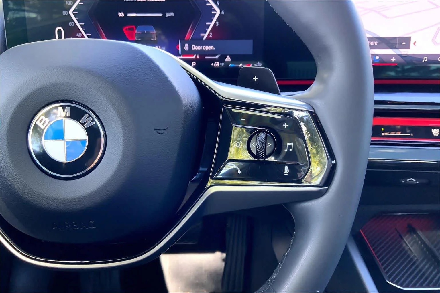 Certified Used 2024 Dark Graphite Metallic BMW 540i xDrive image 24