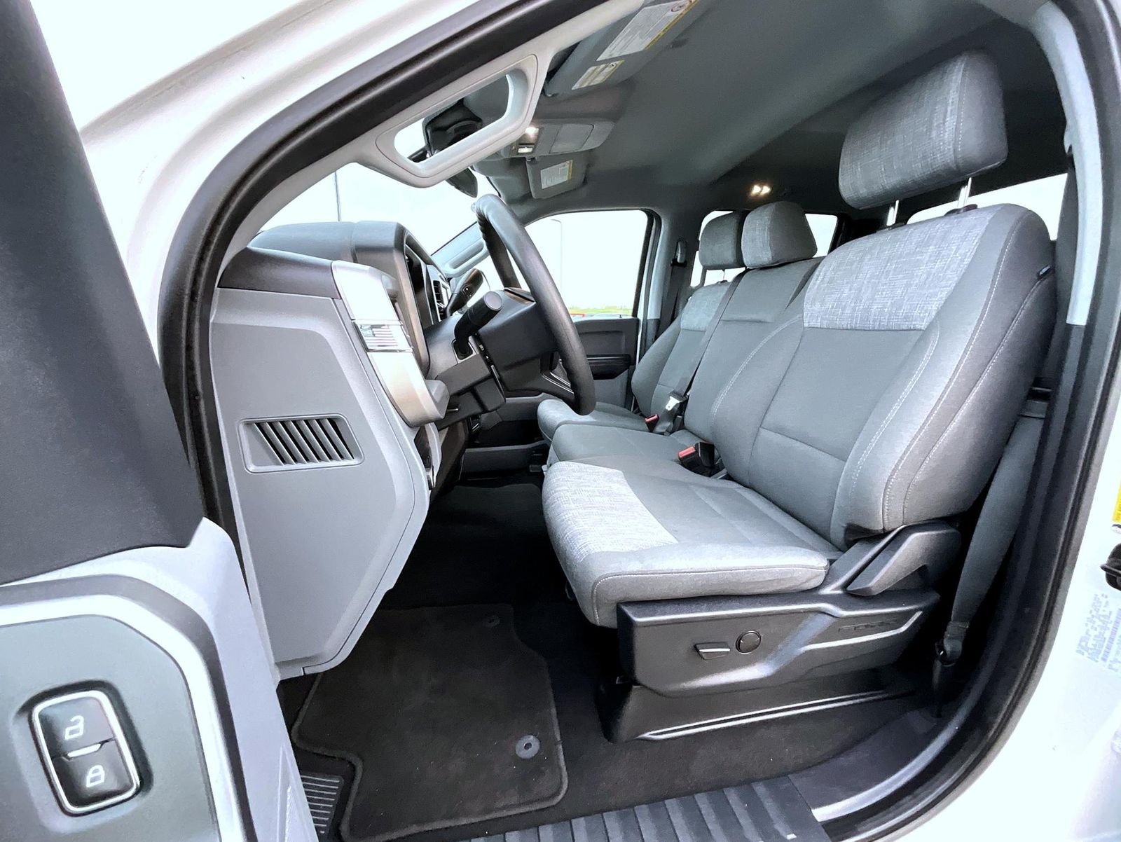 Used 2025 White Ford XLT image 10