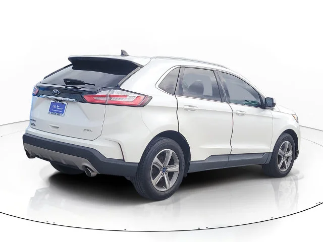 Certified Used 2020 White Ford SEL image 5