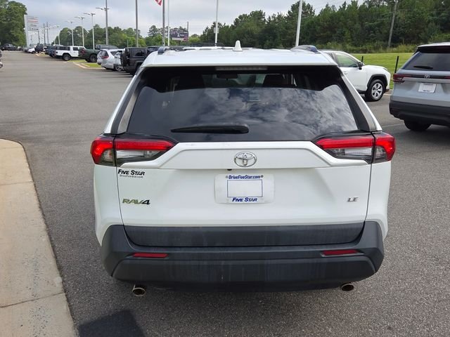 Used 2021 White Toyota LE image 11