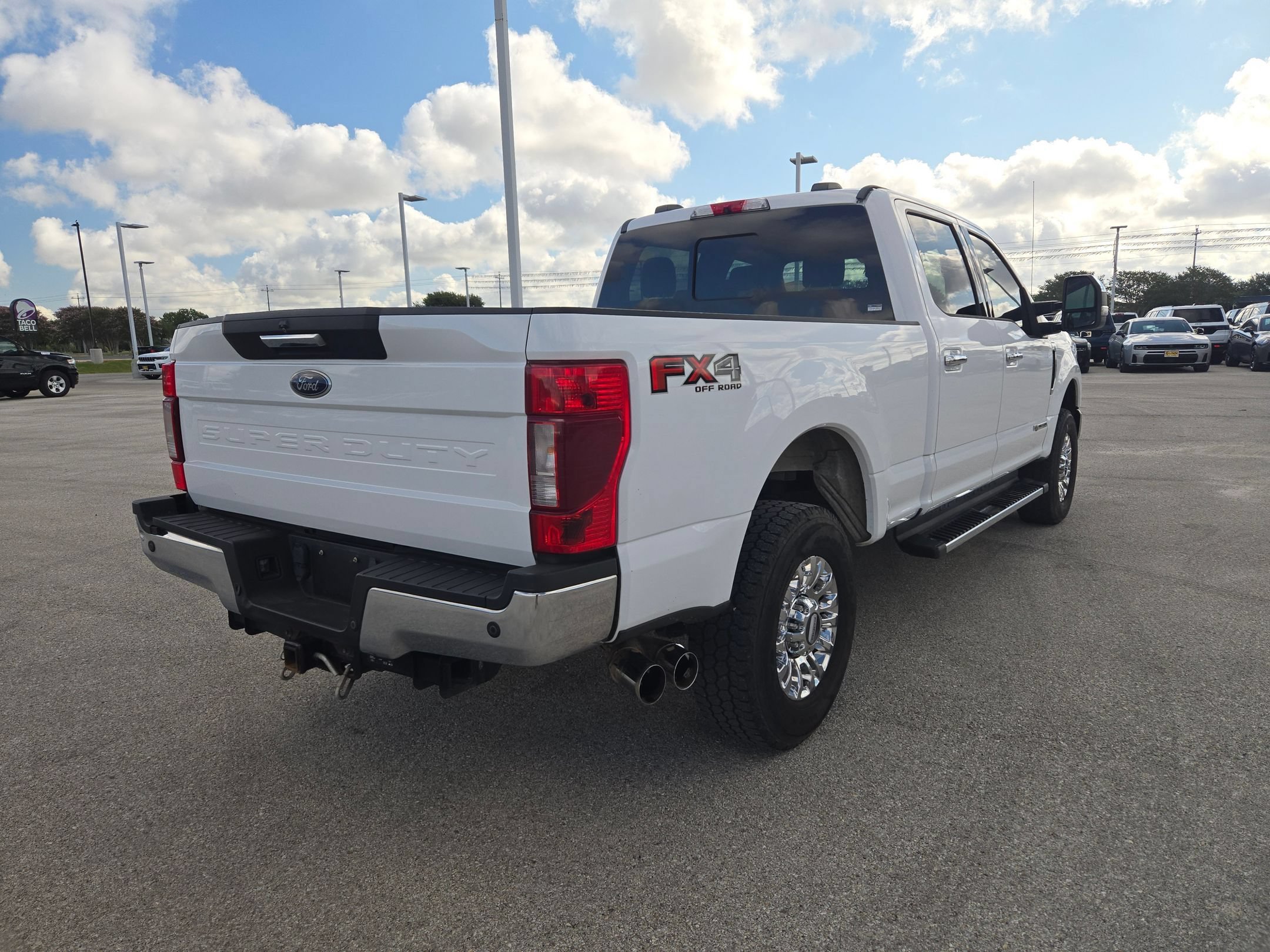 Used 2020 White Ford XLT image 3