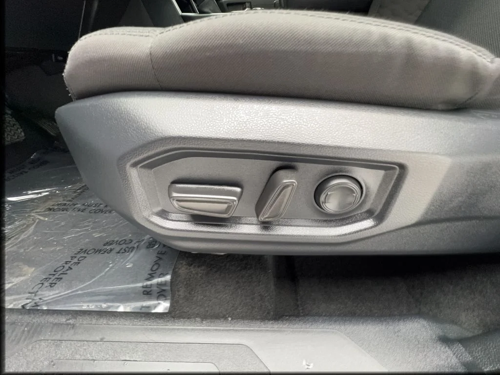 Used 2026 White Toyota SR5 image 38