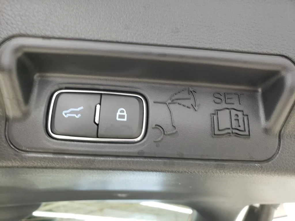 Certified Used 2024 White Metallic Ford XLT image 8