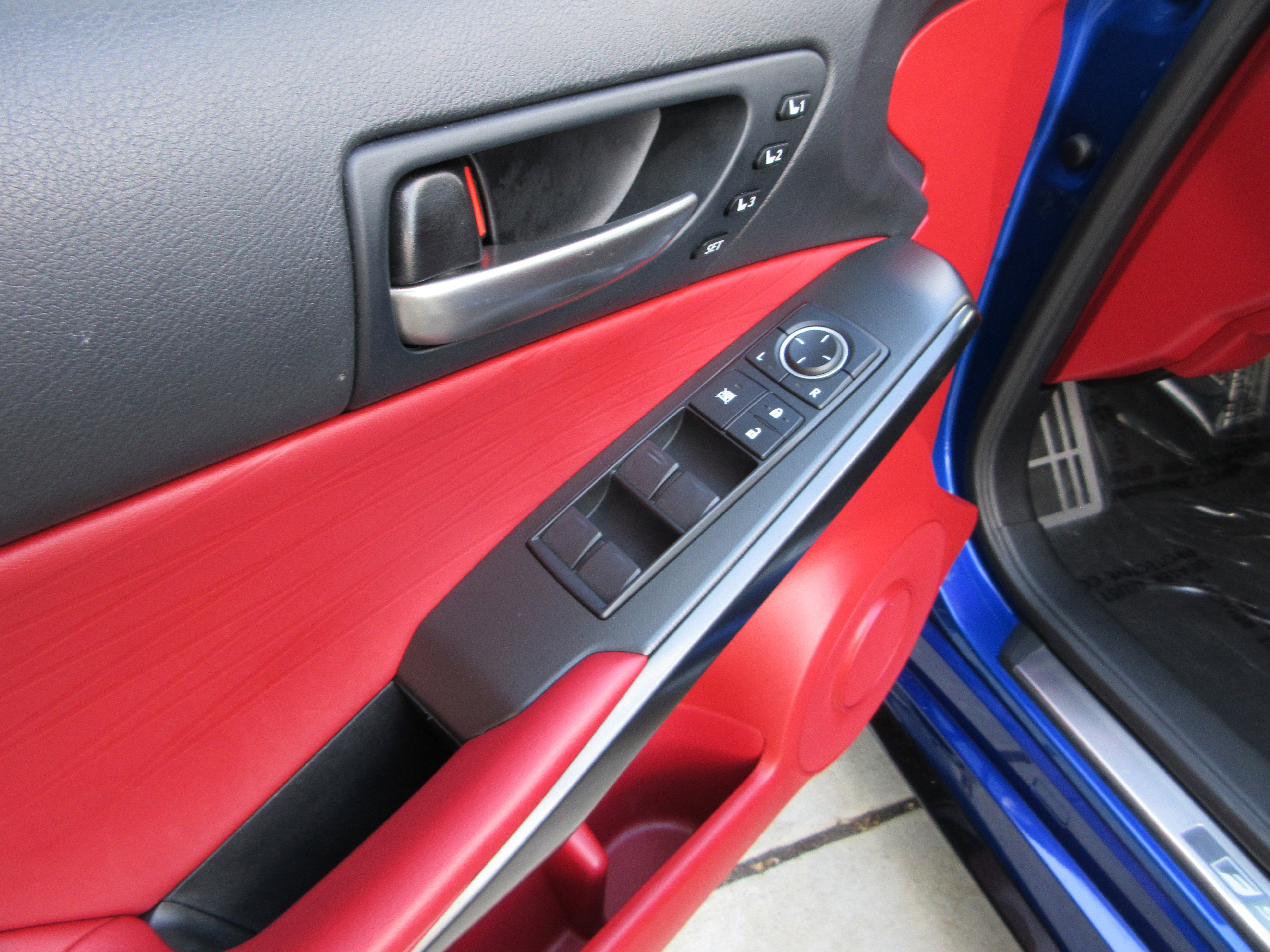 2024 Lexus IS 350 F SPORT - Photo 30