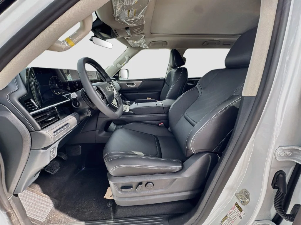 New 2027 RADIANT WHITE INFINITI Luxe 4WD image 22
