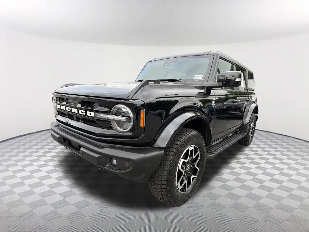 2024 Ford Bronco 4-Door Outer Banks