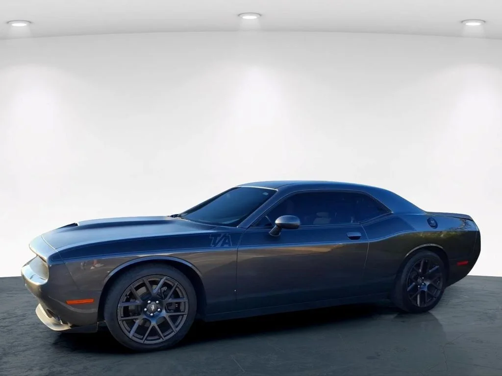 Used 2018 Gray Dodge R/T image 6