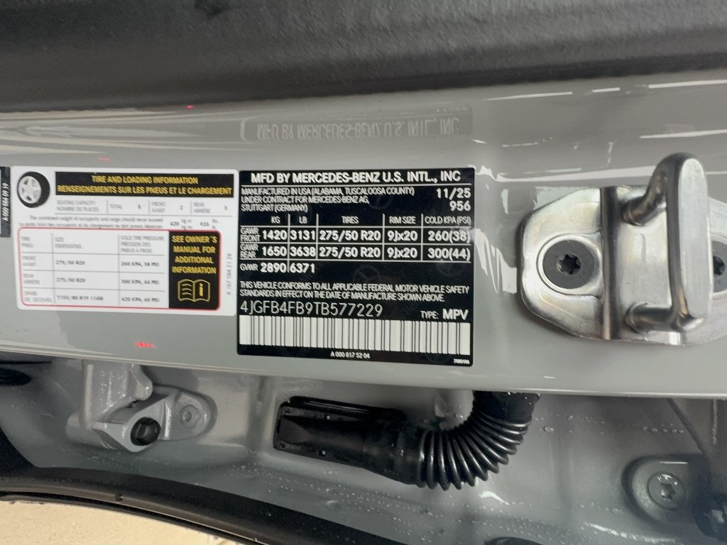 New 2026 MANUFAKTUR Alpine Grey Mercedes-Benz GLE 350 4MATIC® image 16