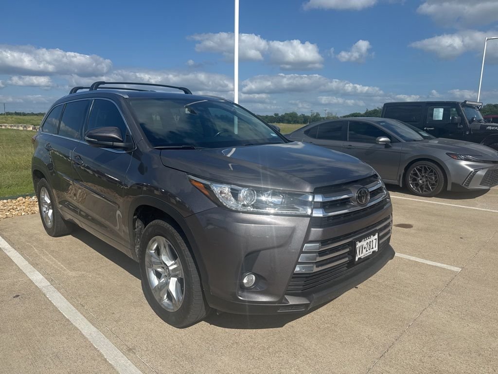 2018 Toyota Highlander Limited V6's photo