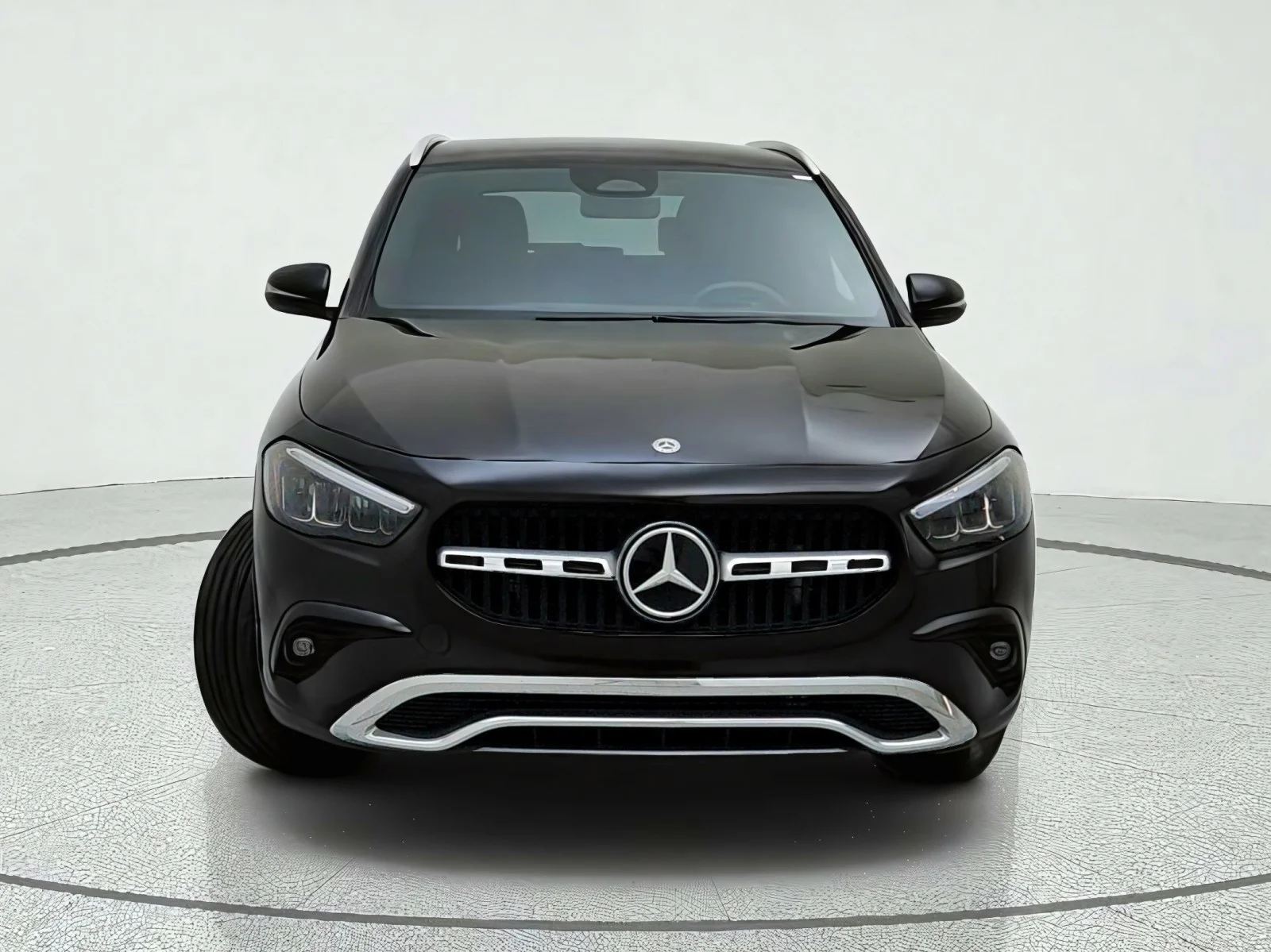 Used 2025 Night Black Mercedes-Benz GLA 250 image 3