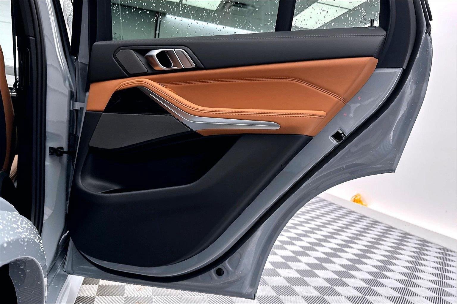 New 2026 Brooklyn Grey Metallic BMW xDrive40i image 32