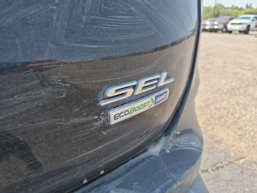 Used 2020 Black Ford SEL image 13