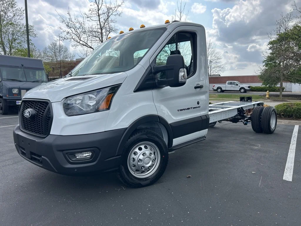 2026 Ford Transit T350 HD DRW 178 WB 9,950#'s photo