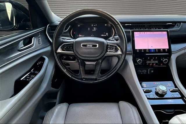 Certified Used 2022 Black Jeep Overland image 8