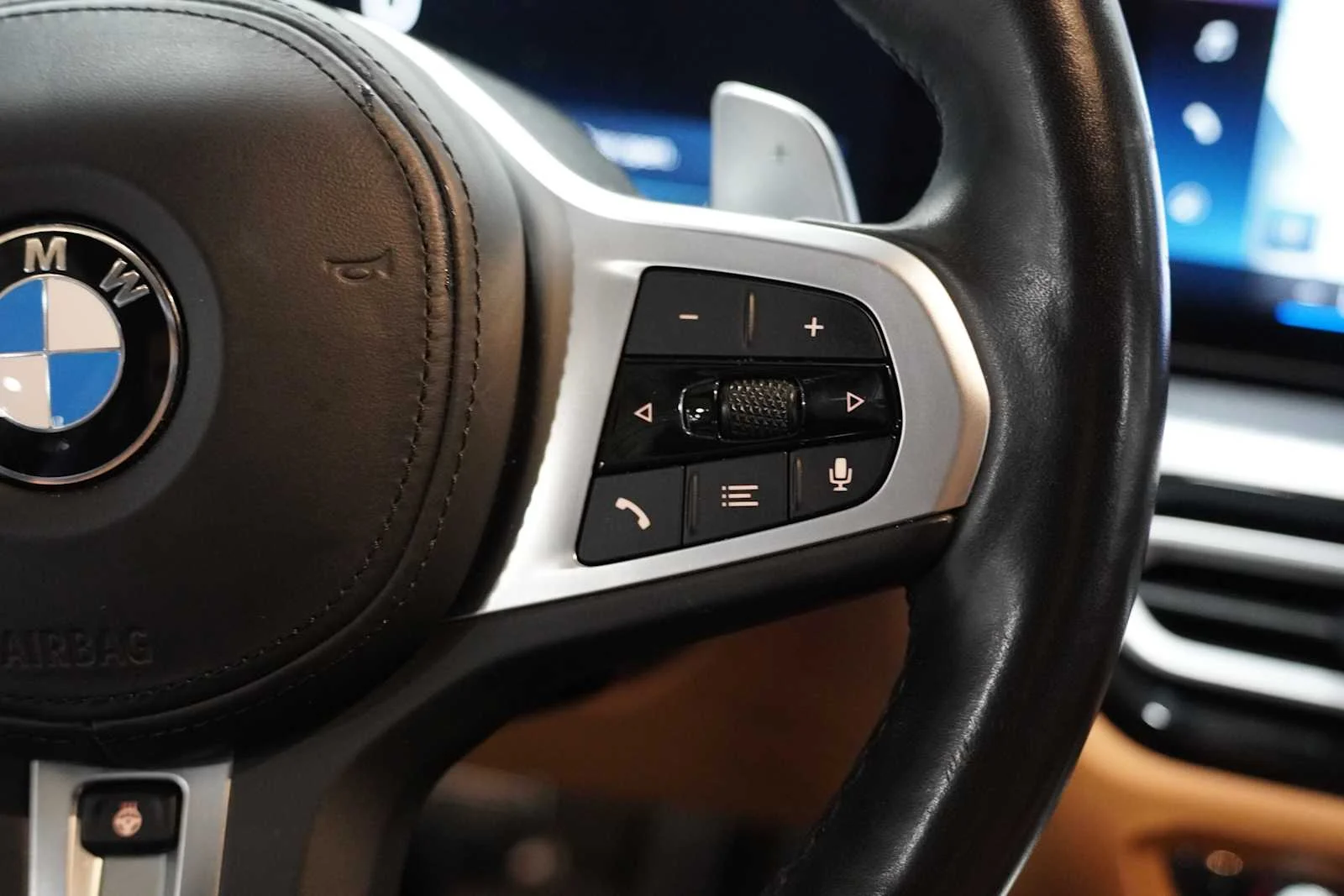 Used 2023 Skyscraper Grey Metallic BMW 330i xDrive image 19