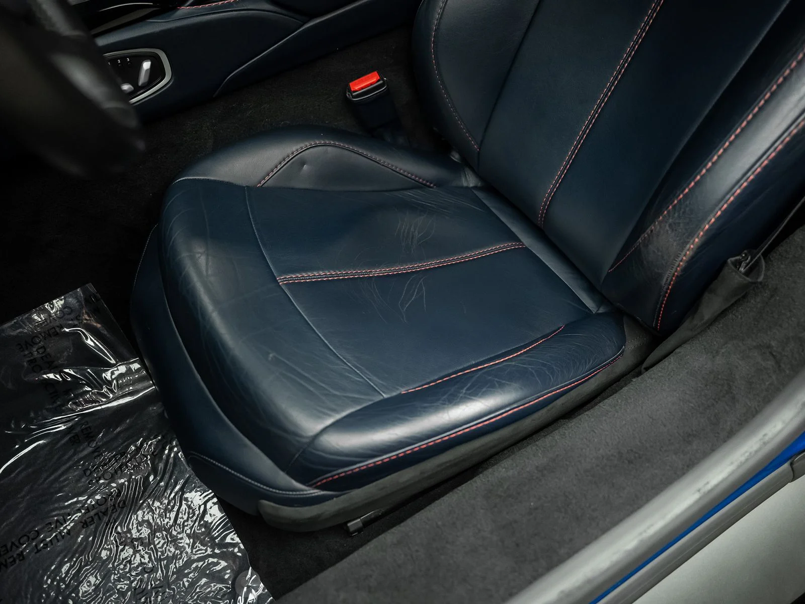 Used 2020 Blue Aston Martin Base image 34