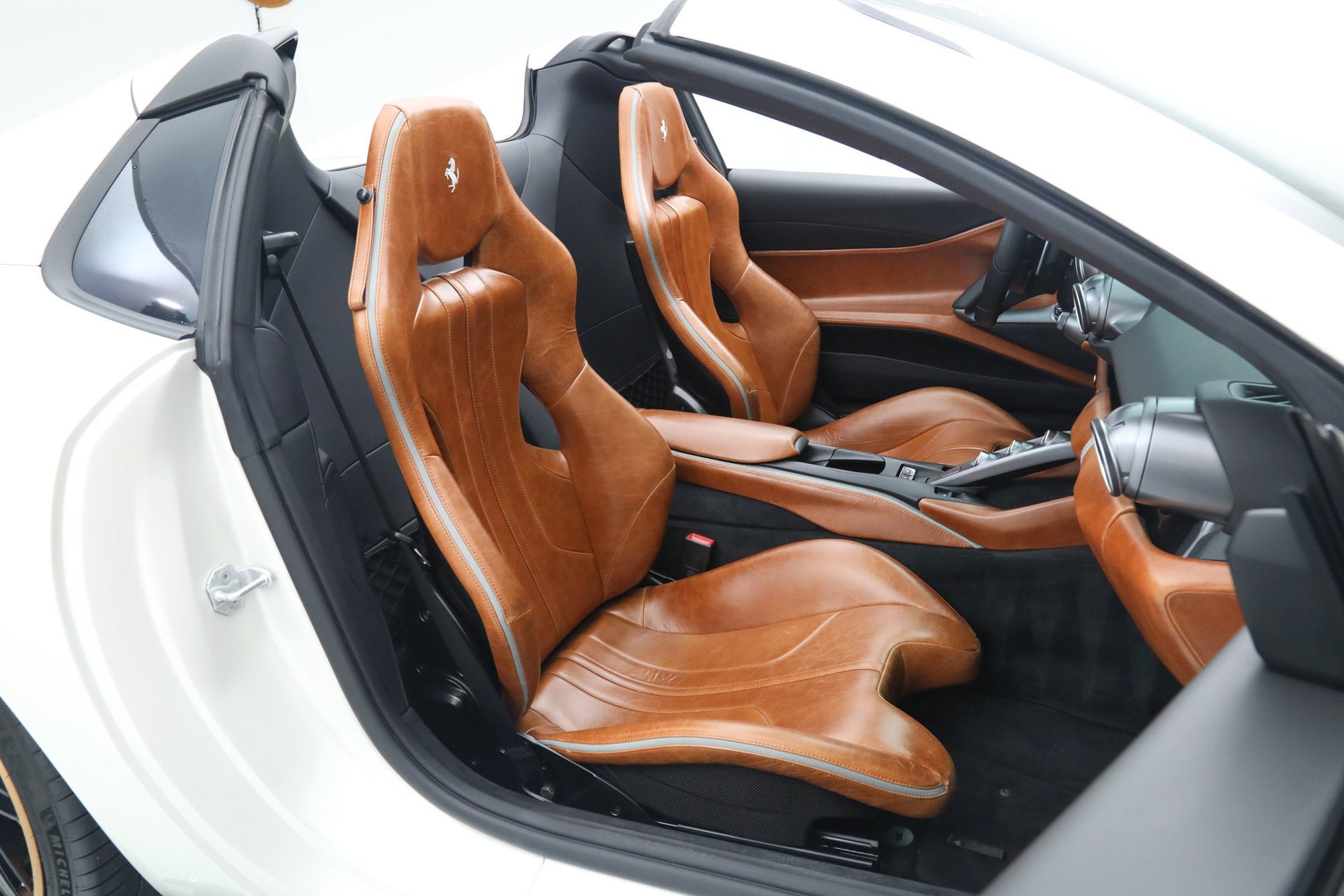 Certified Used 2022 Bianco Fuji Ferrari  image 25