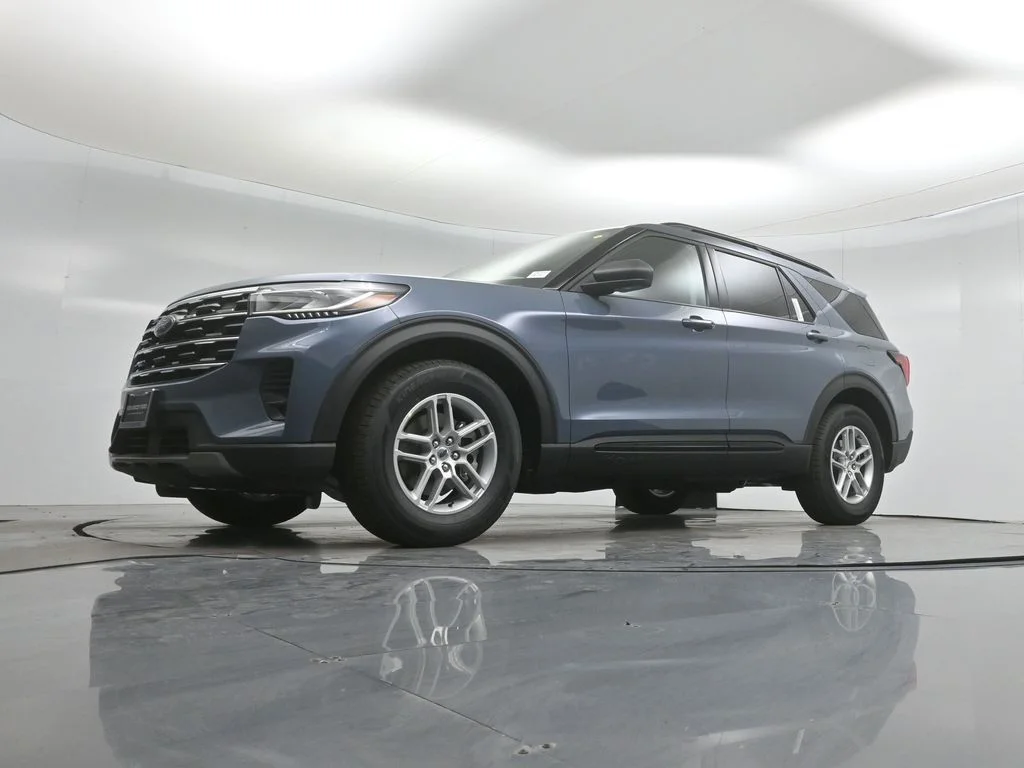 New 2026 Vapor Blue Metallic Ford Active image 42