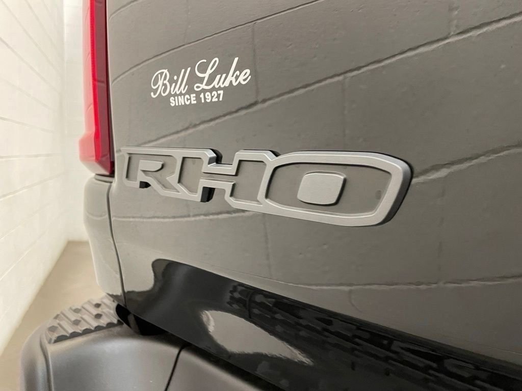 New 2026 Diamond Black Crystal Pearl-Coat Exterior Paint RAM RHO image 6