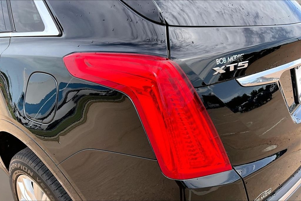 Used 2018 Black Cadillac Premium Luxury image 31