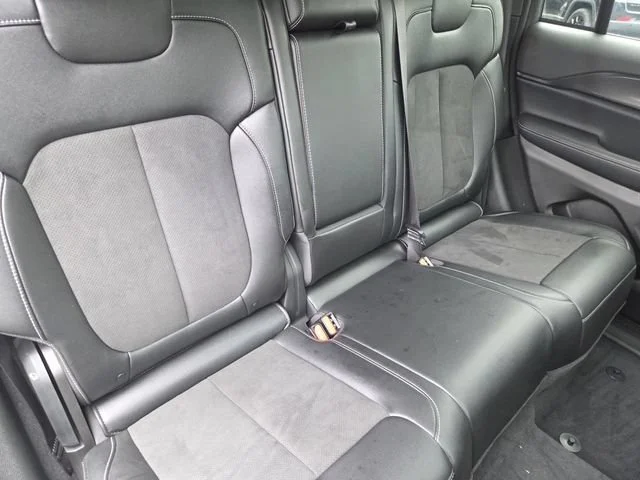 Used 2024 Silver Zynith Jeep Altitude X image 28