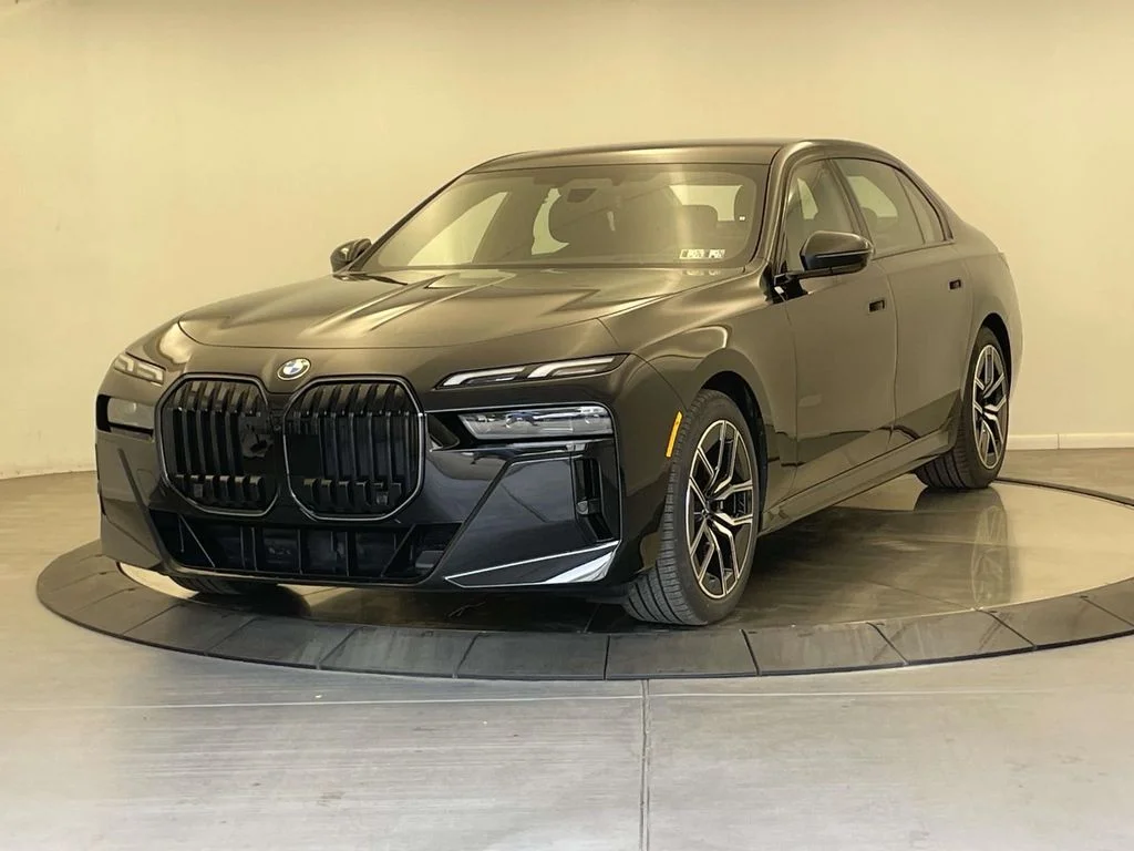 2025 BMW 7 Series 760i xDrive Sedan's photo