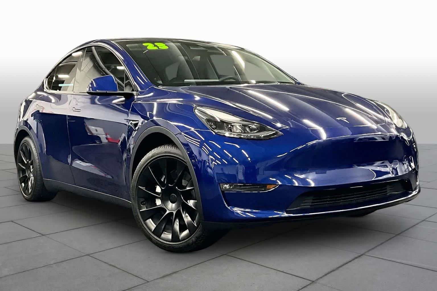 Used 2023 Tesla Model Y Long Range with VIN 7SAYGAEE5PF934727 for sale in Tustin, CA