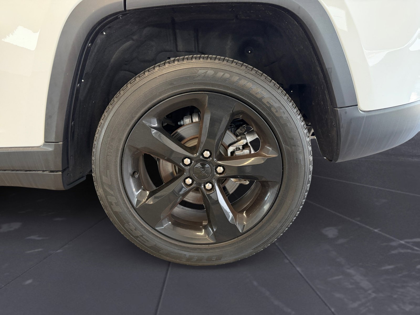 Certified Used 2023 Bright White Clearcoat Jeep Altitude image 47