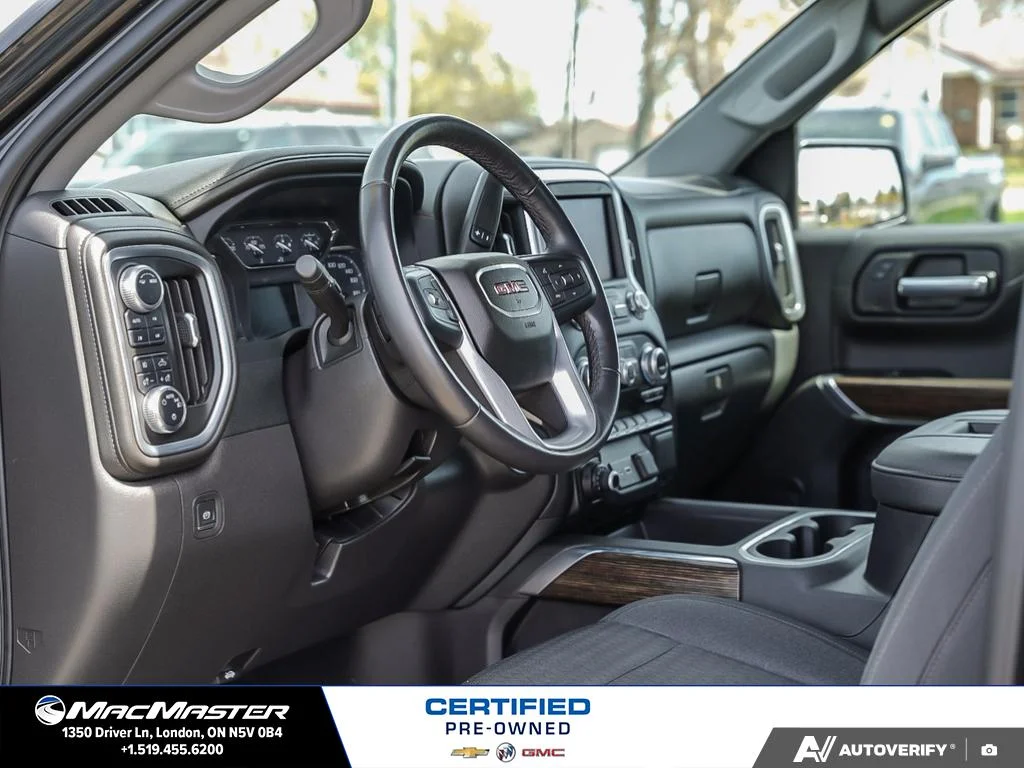 Used 2022  GMC Elevation image 16