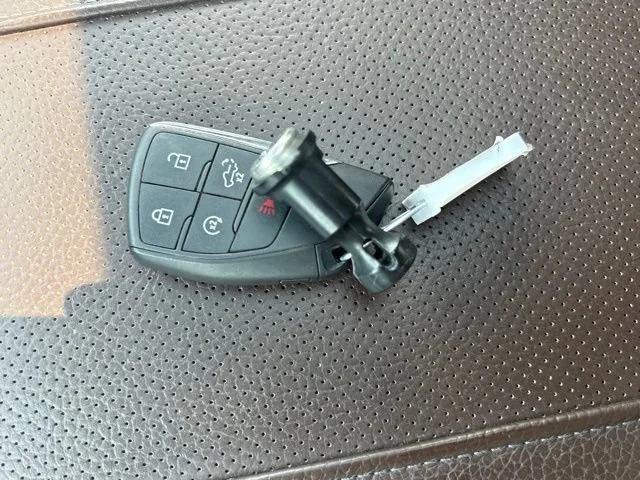 Used 2023 Onyx Black GMC Denali image 52