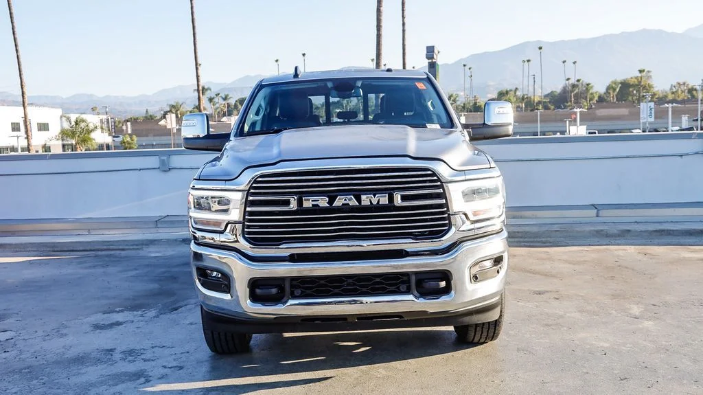 Used 2024 Silver Ram Laramie image 3