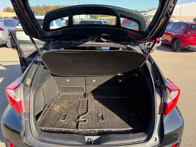Used 2021 Black Toyota XLE image 7