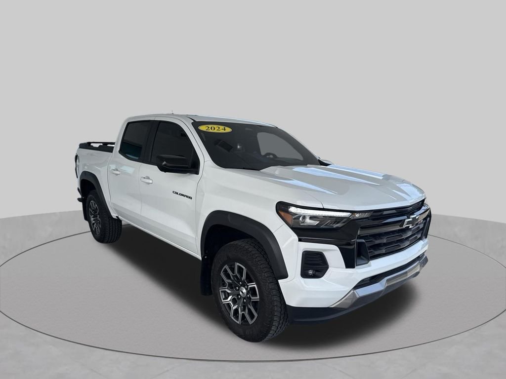 Used 2024 White Chevrolet Z71 image 12