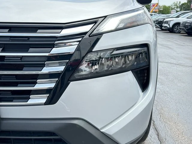 Certified Used 2025 Silver Nissan S image 14