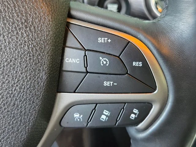 Used 2018 Black Jeep Overland image 13