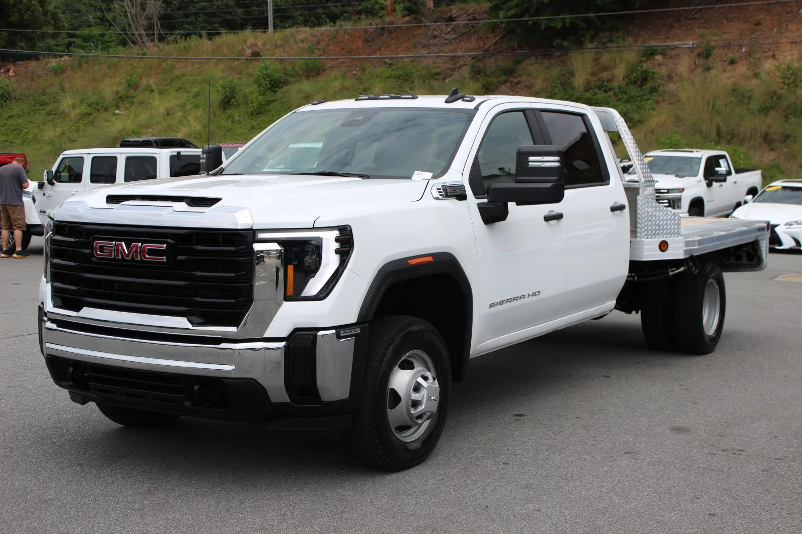 Used 2025 Summit White GMC Pro image 3
