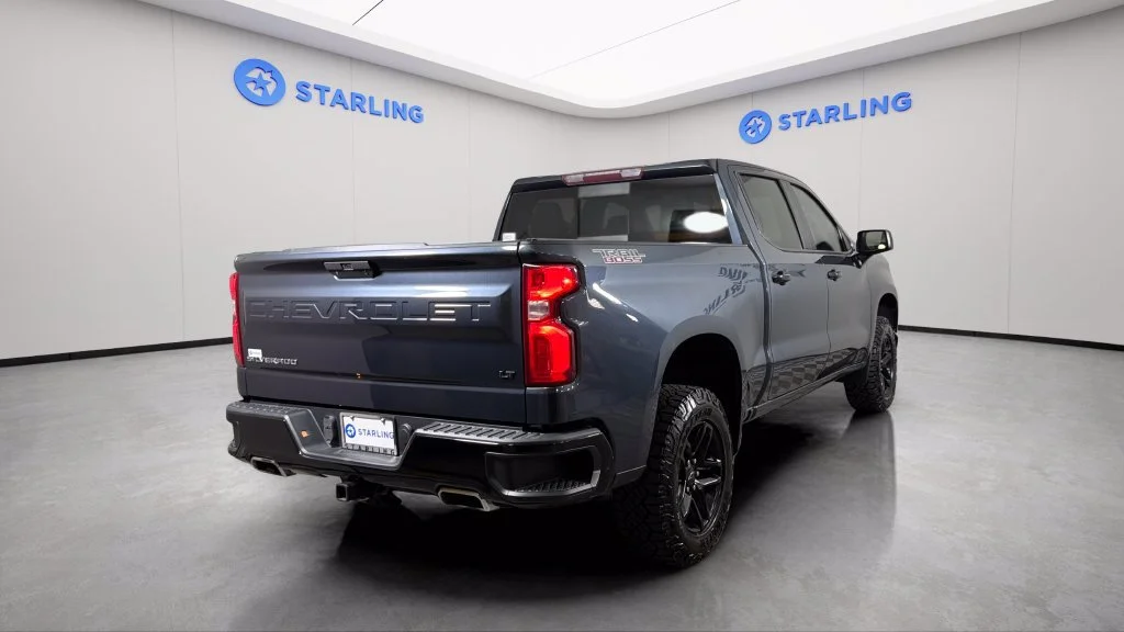 Used 2021 SHADOW GRAY METALLIC Chevrolet LT Trail Boss image 8