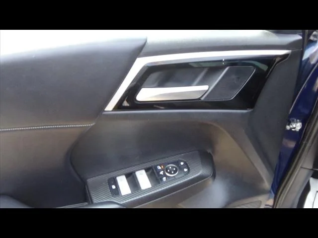 Certified Used 2023 Cosmic Blue Metallic D14 Mitsubishi SE image 15