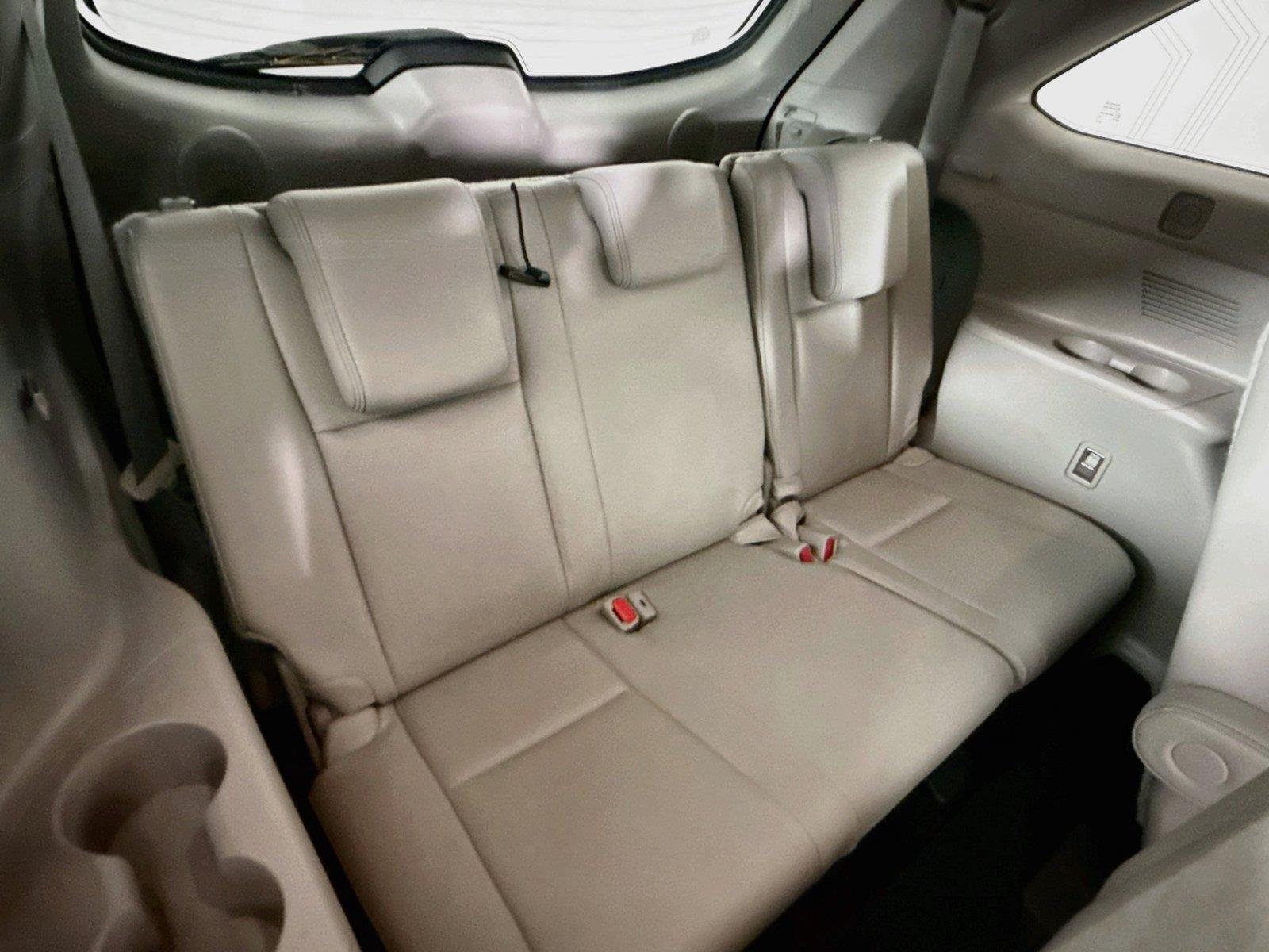 Used 2015 Silver Sky Metallic Toyota Limited image 44