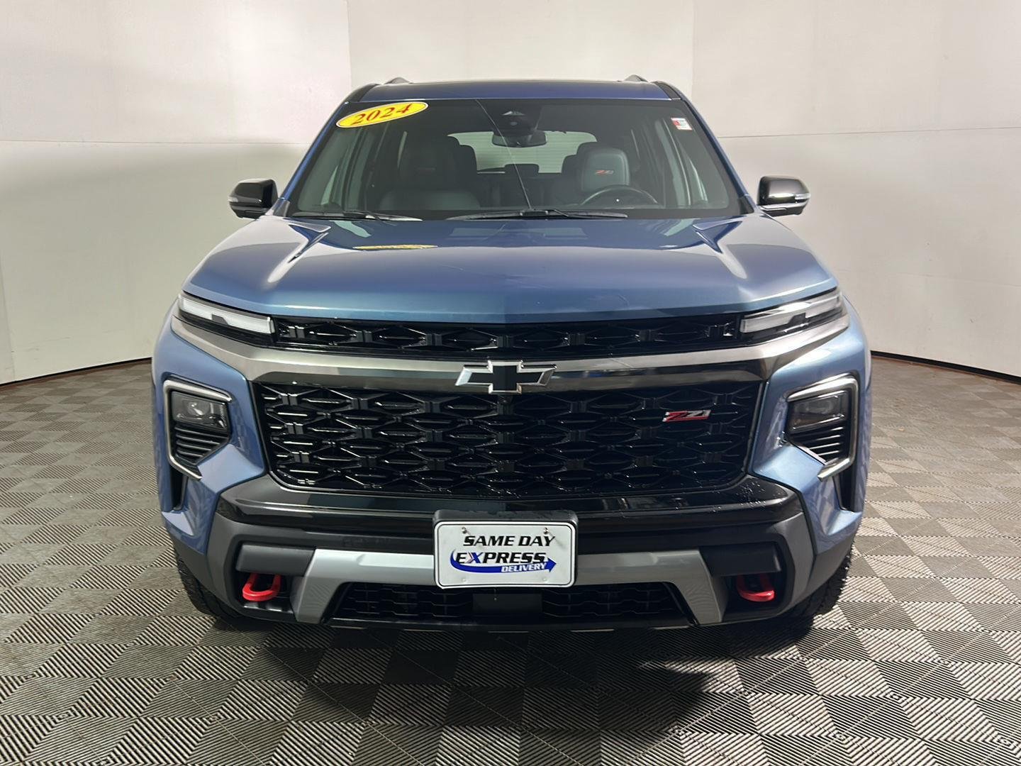 Used 2024 Lakeshore Blue Metallic Chevrolet AWD Z71 image 12