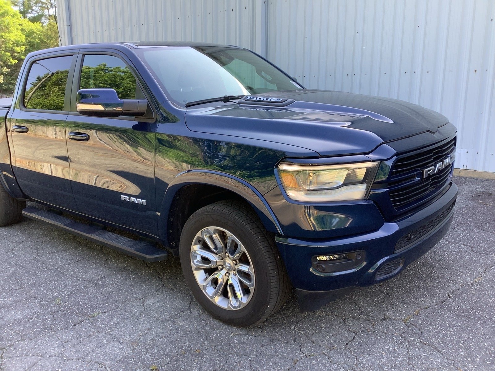 2022 RAM 1500 Laramie 4x4 Crew Cab 5'7's photo