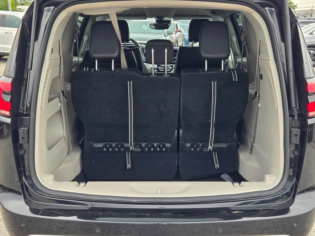 2023 Chrysler Pacifica Touring L - Photo 21