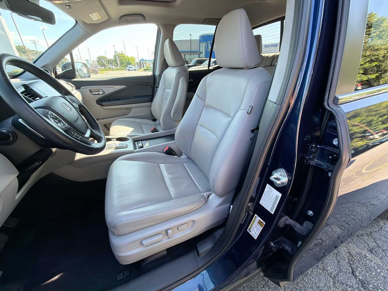 Certified Used 2023 Obsidian Blue Pearl Honda RTL image 21