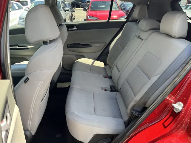 Used 2017 Red Kia LX image 31