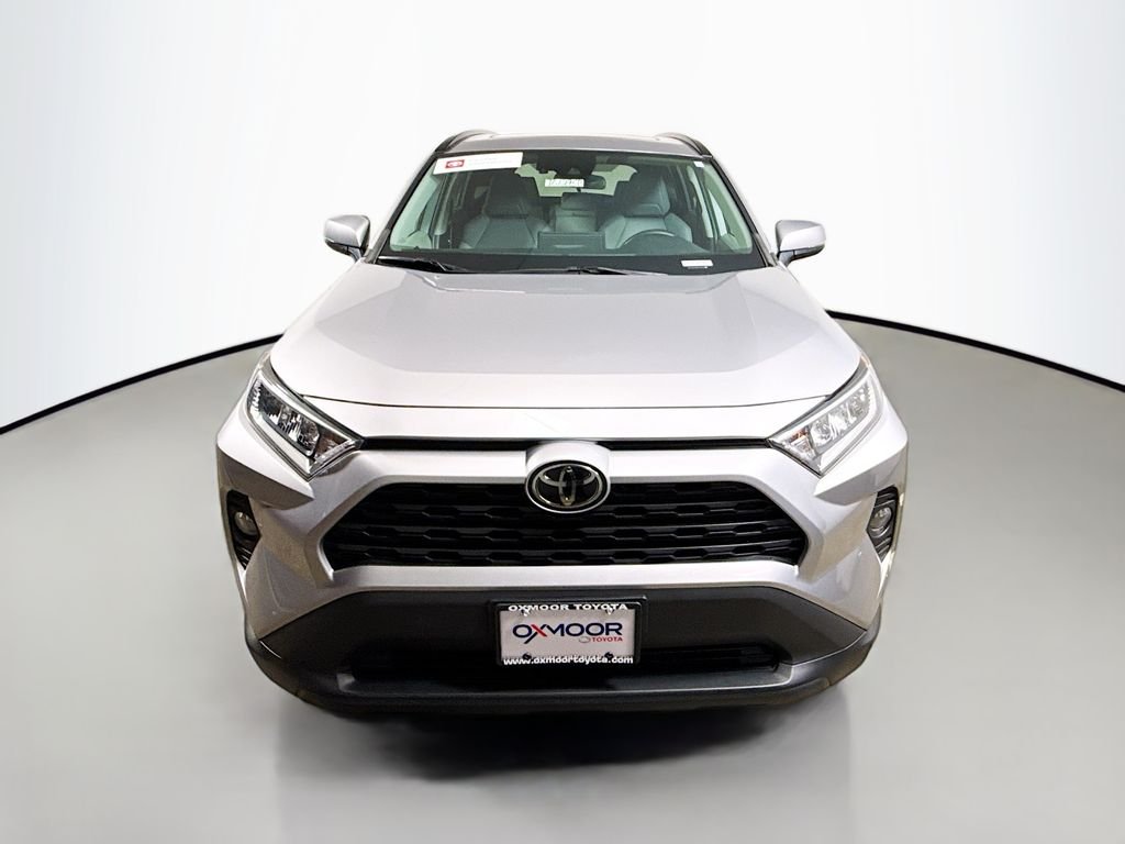 Used 2021 Silver Sky Metallic Toyota XLE Premium image 2