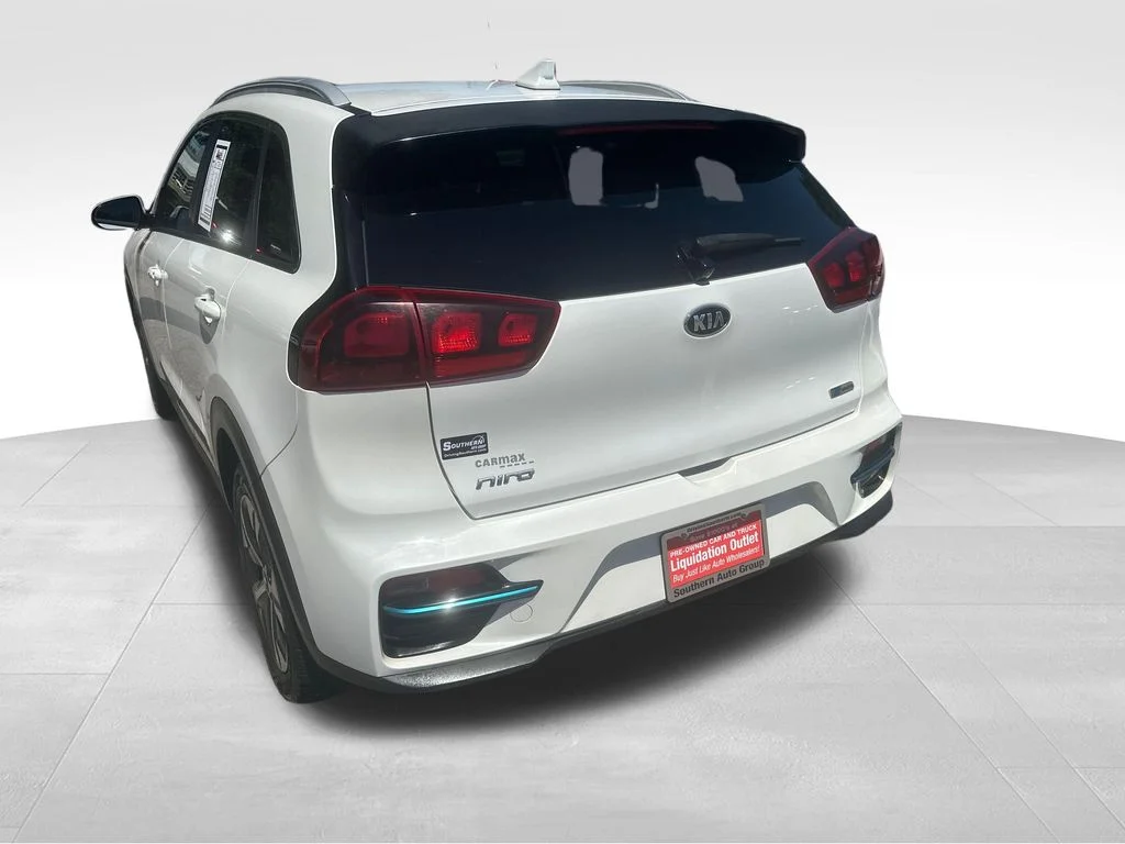 Used 2020 White Kia EX image 18