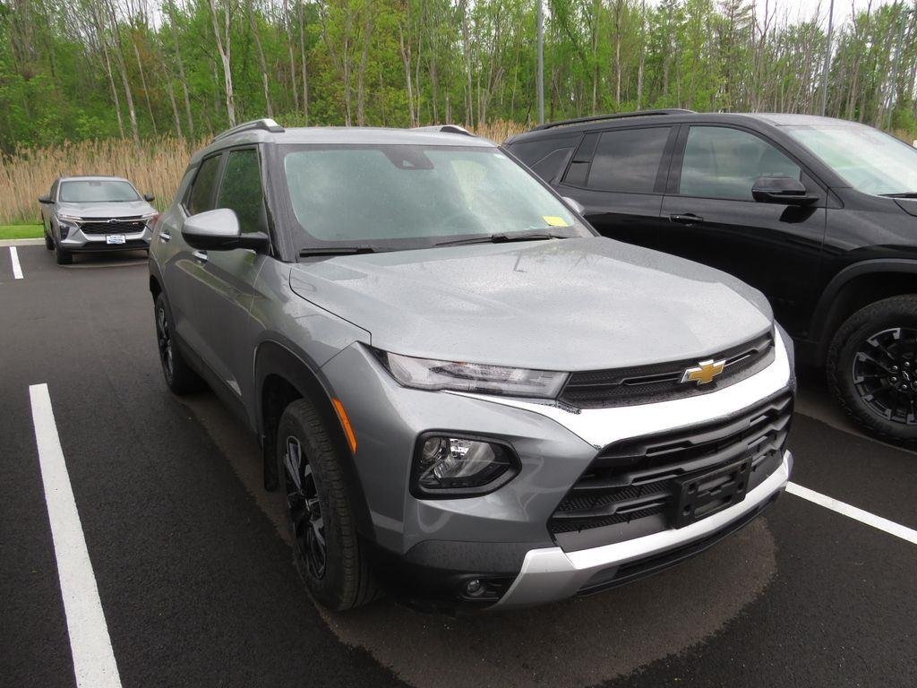 Used 2023 Sterling Gray Metallic Chevrolet LT image 2