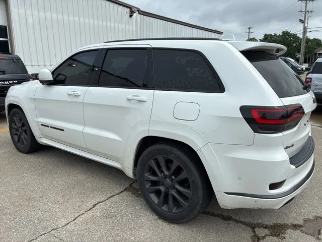 Certified Used 2018 Bright White Clearcoat Jeep High Altitude image 4