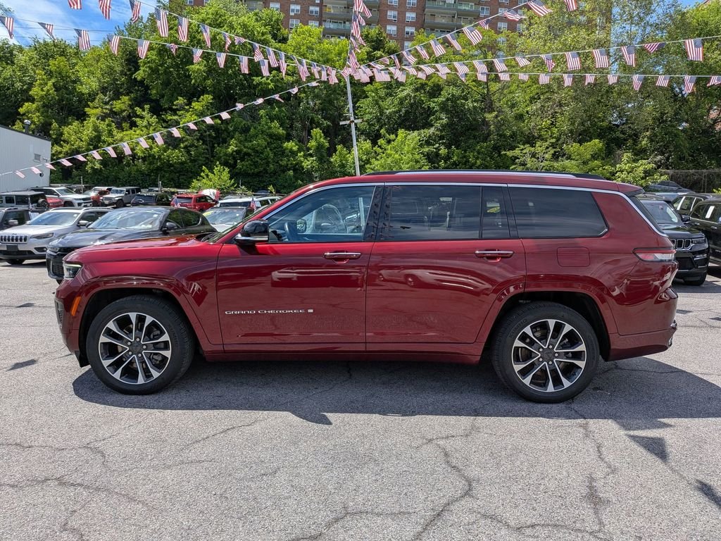 Used 2021 Red Jeep Overland image 13